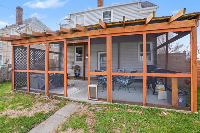 1901 E Donald Street, South Bend, IN 46613