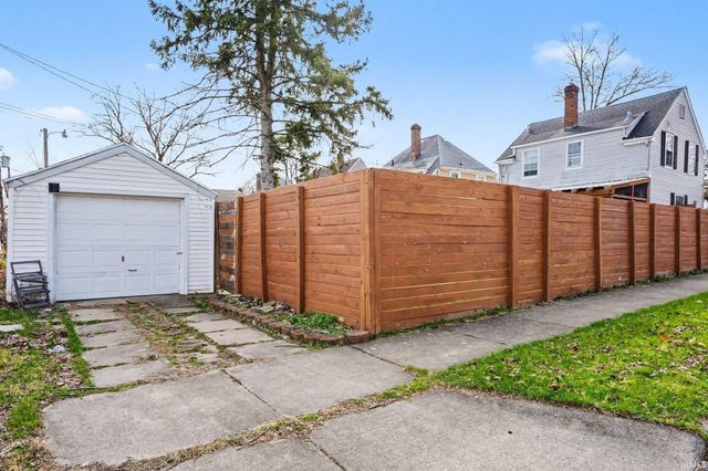 1901 E Donald Street, South Bend, IN 46613