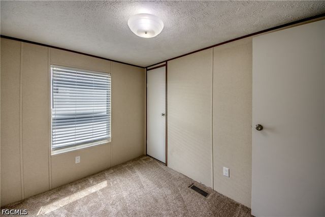 352 Sacramento ST, North Fort Myers, FL 33903
