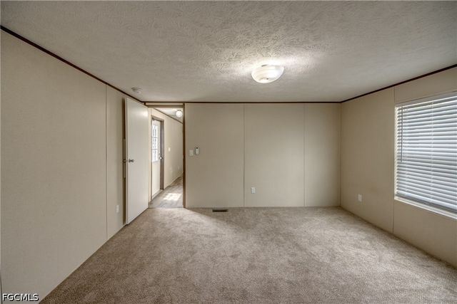 352 Sacramento ST, North Fort Myers, FL 33903