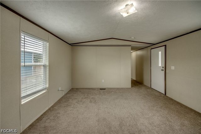 352 Sacramento ST, North Fort Myers, FL 33903