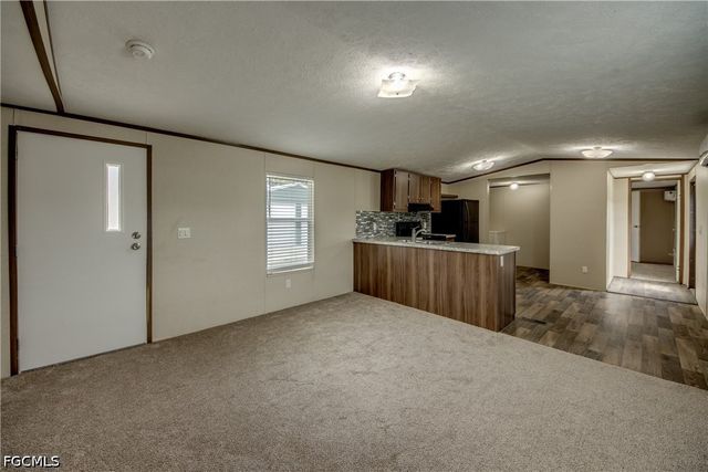 352 Sacramento ST, North Fort Myers, FL 33903
