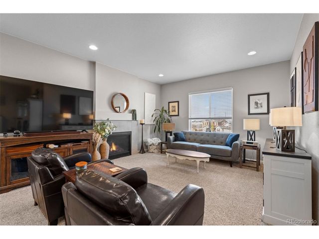 930 Mcmurdo Cir, Castle Rock, CO 80108