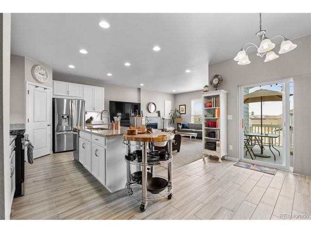 930 Mcmurdo Cir, Castle Rock, CO 80108