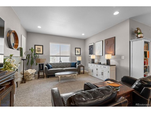 930 Mcmurdo Cir, Castle Rock, CO 80108