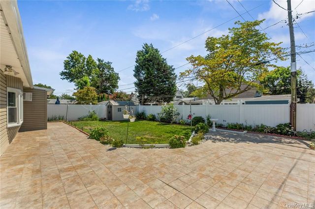 36 Robin Lane, Levittown, NY 11756