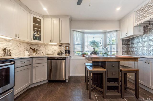 36 Robin Lane, Levittown, NY 11756