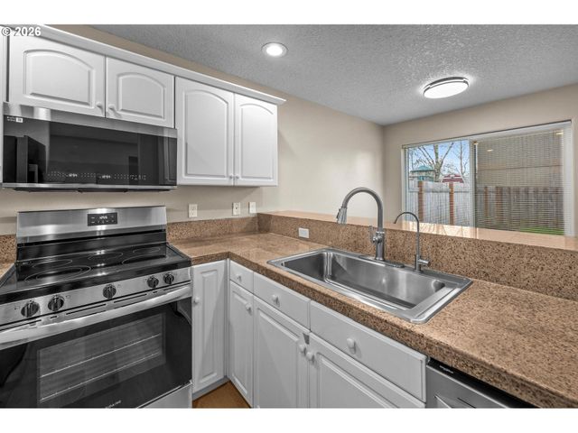 685 Se 71ST Ave, Hillsboro, OR 97123