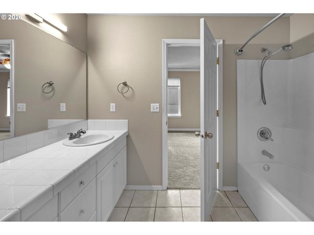 685 Se 71ST Ave, Hillsboro, OR 97123