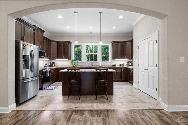 1521 Portside Dr, Gulf Breeze, FL 32563