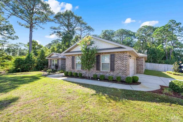 1521 Portside Dr, Gulf Breeze, FL 32563