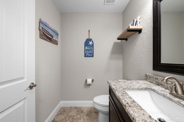 1521 Portside Dr, Gulf Breeze, FL 32563