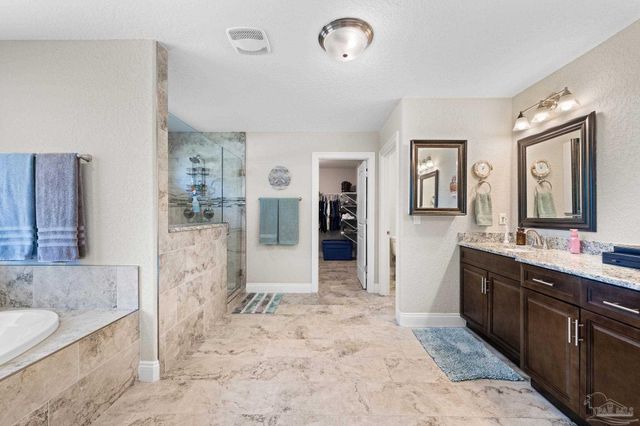 1521 Portside Dr, Gulf Breeze, FL 32563