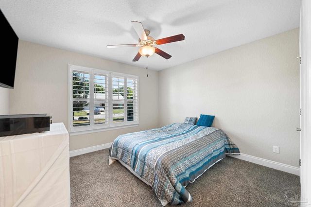 1521 Portside Dr, Gulf Breeze, FL 32563