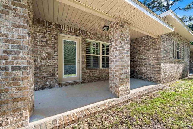 1521 Portside Dr, Gulf Breeze, FL 32563