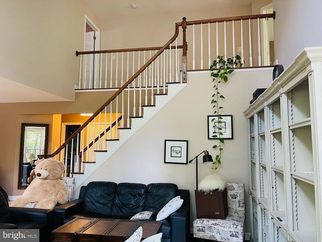 1 CROMWELL CT, Princeton, NJ 08540