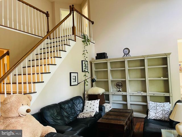 1 CROMWELL CT, Princeton, NJ 08540