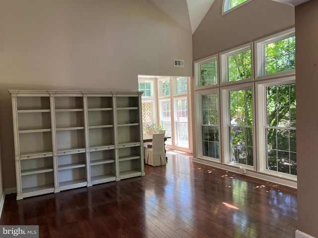 1 CROMWELL CT, Princeton, NJ 08540