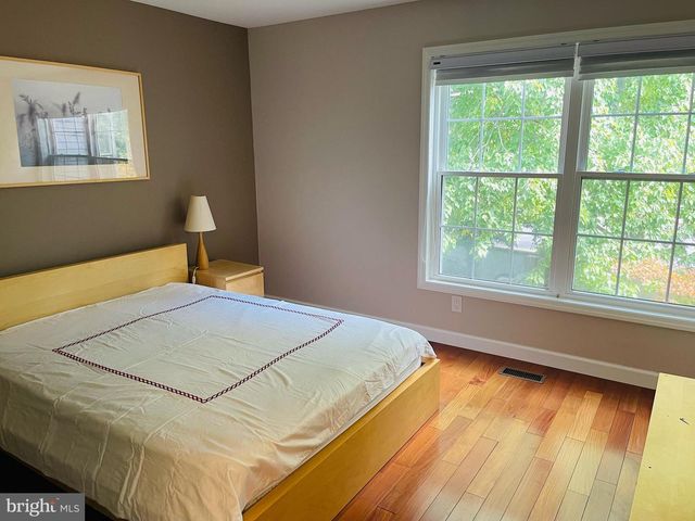 1 CROMWELL CT, Princeton, NJ 08540