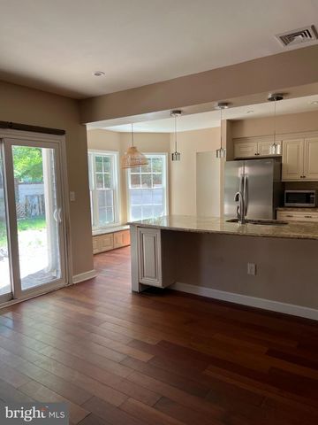 1 CROMWELL CT, Princeton, NJ 08540