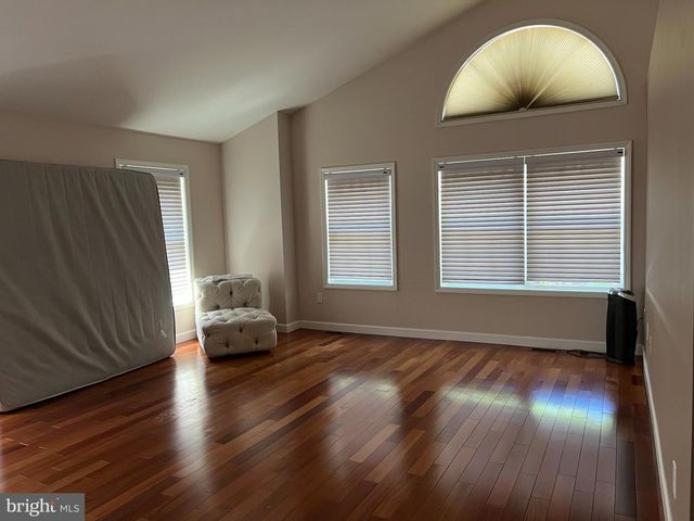 1 CROMWELL CT, Princeton, NJ 08540