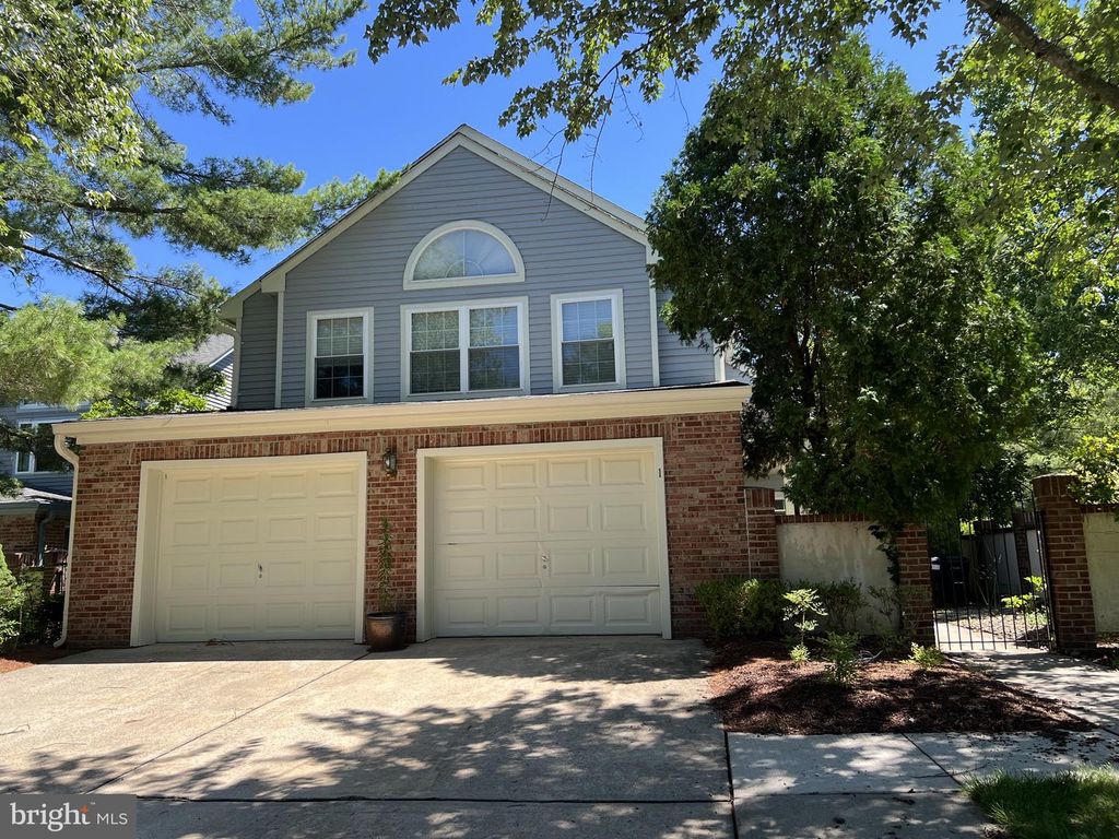 1 CROMWELL CT, Princeton, NJ 08540
