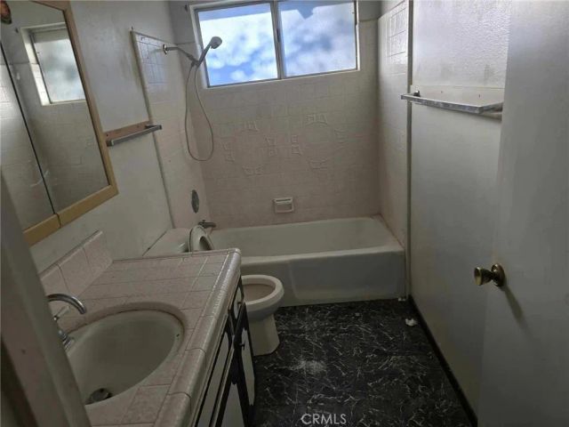 9960 Cottonwood, Hesperia, CA 92345