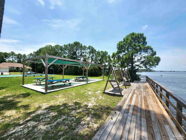 5450 N Shore Rd, Pensacola, FL 32507