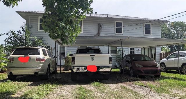 2606 4th Ave Court, Leavenworth, KS 66048