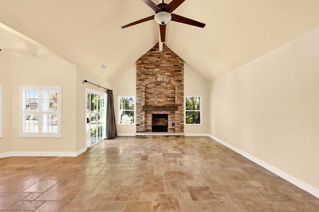 4926 W Pinedale Avenue, Fresno, CA 93722