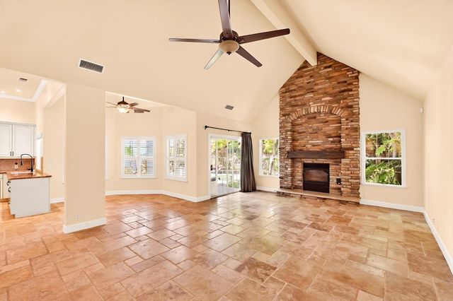 4926 W Pinedale Avenue, Fresno, CA 93722