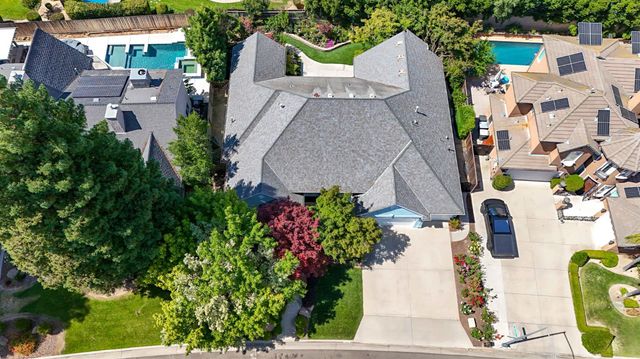 4926 W Pinedale Avenue, Fresno, CA 93722