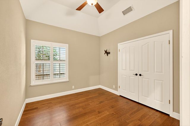 4926 W Pinedale Avenue, Fresno, CA 93722