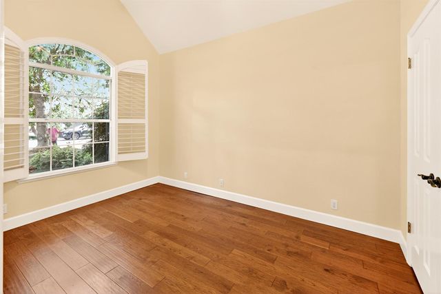4926 W Pinedale Avenue, Fresno, CA 93722