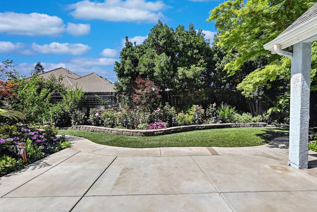 4926 W Pinedale Avenue, Fresno, CA 93722