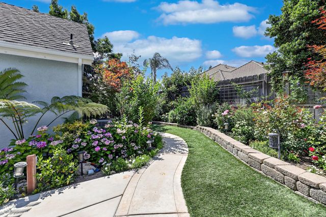 4926 W Pinedale Avenue, Fresno, CA 93722