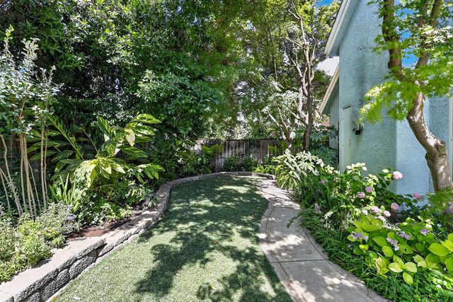 4926 W Pinedale Avenue, Fresno, CA 93722