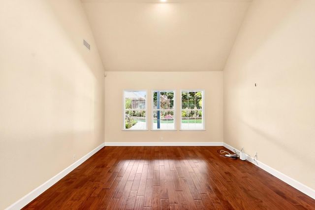 4926 W Pinedale Avenue, Fresno, CA 93722