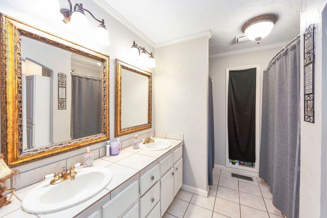 117 Tuckahoe Rd, Jackson, TN 38305