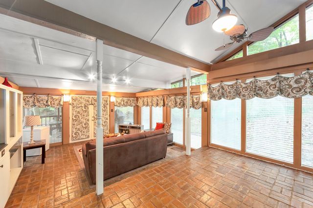 117 Tuckahoe Rd, Jackson, TN 38305