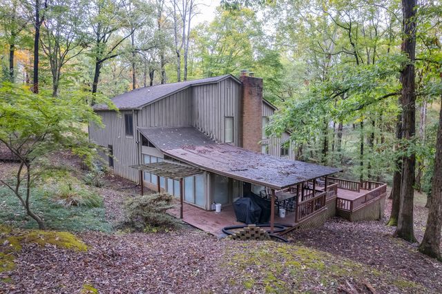 117 Tuckahoe Rd, Jackson, TN 38305