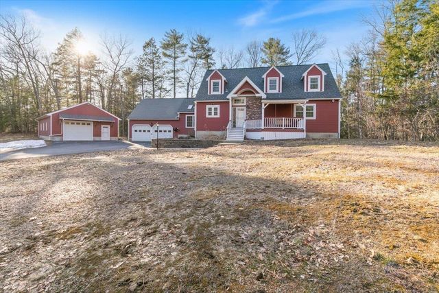 24 Oak Ridge Road, Sandown, NH 03873