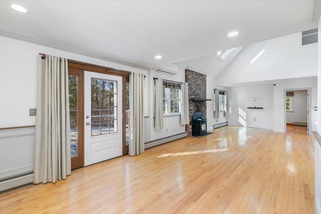 24 Oak Ridge Road, Sandown, NH 03873