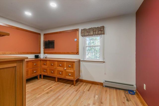 24 Oak Ridge Road, Sandown, NH 03873