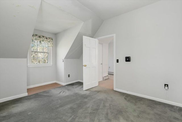 24 Oak Ridge Road, Sandown, NH 03873