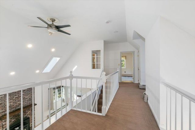 24 Oak Ridge Road, Sandown, NH 03873