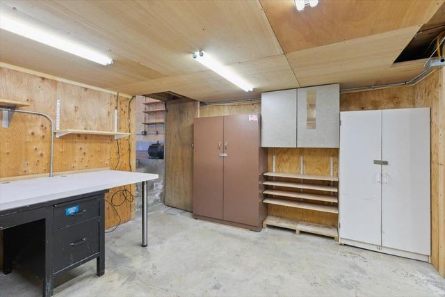 24 Oak Ridge Road, Sandown, NH 03873