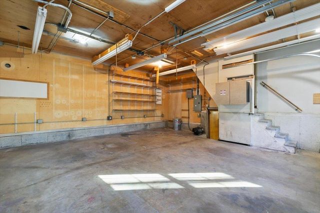 24 Oak Ridge Road, Sandown, NH 03873