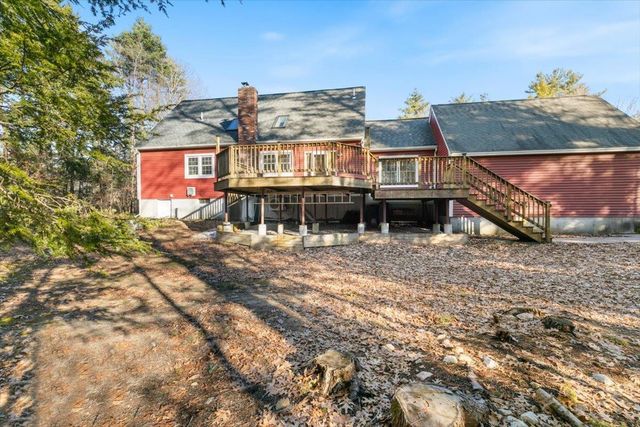 24 Oak Ridge Road, Sandown, NH 03873