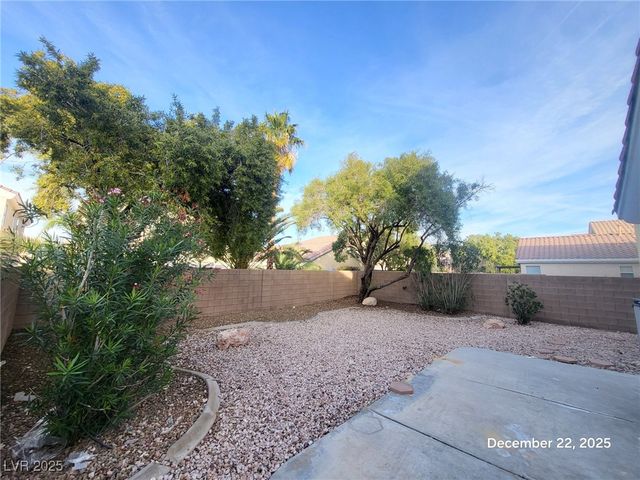 204 Hickory Heights Avenue, Las Vegas, NV 89148